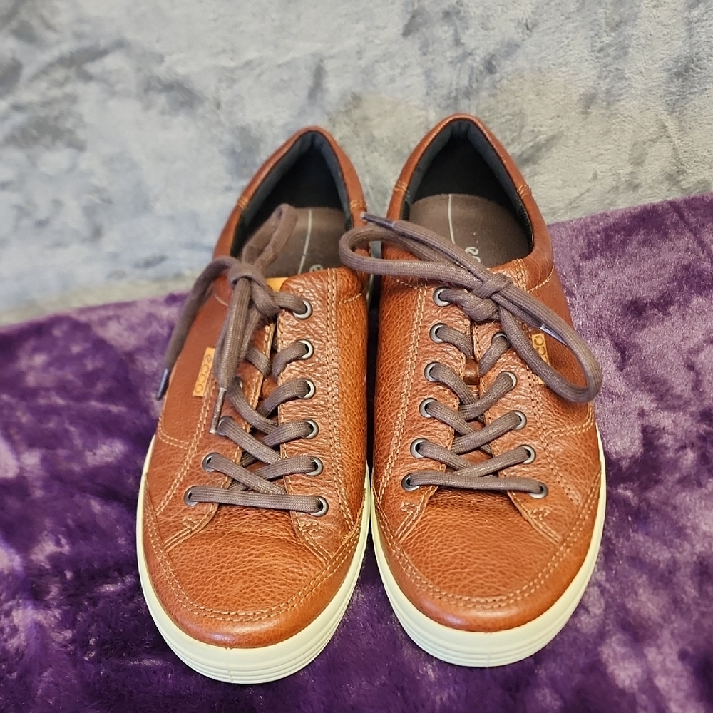Ecco Mens Brown Leather Sneakers  sz 8